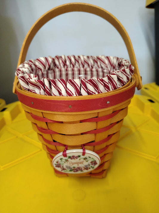 Longaberger Sweetheart bouquet basket with liner, protector and tie on