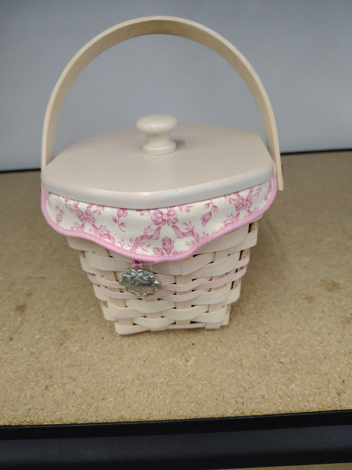 Longaberger Horizon of Hope basket with liner, protector and tie on