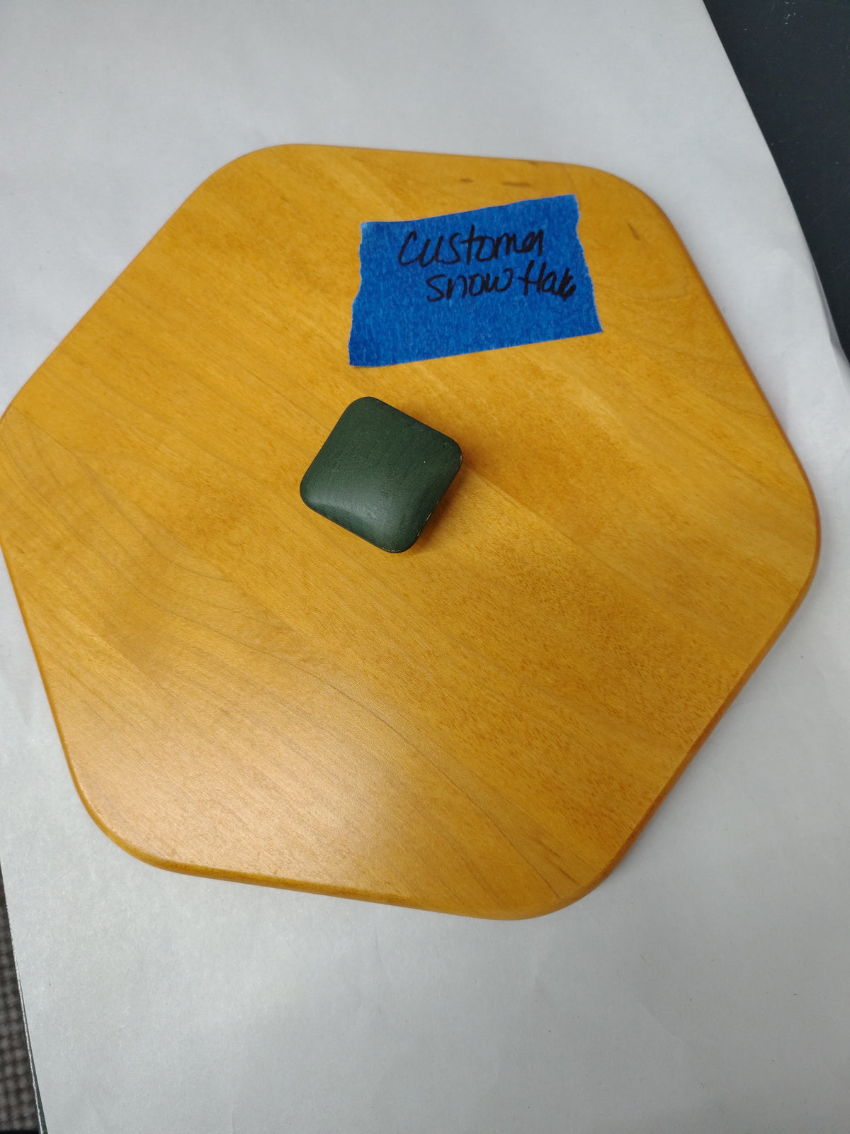 Longaberger Customer Snowflake lid with green knob