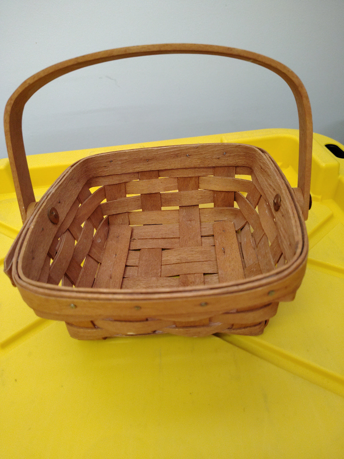 Longaberger small berry 1989 basket