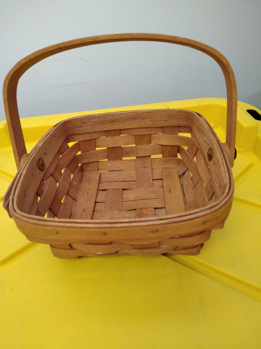 Longaberger small berry 1989 basket