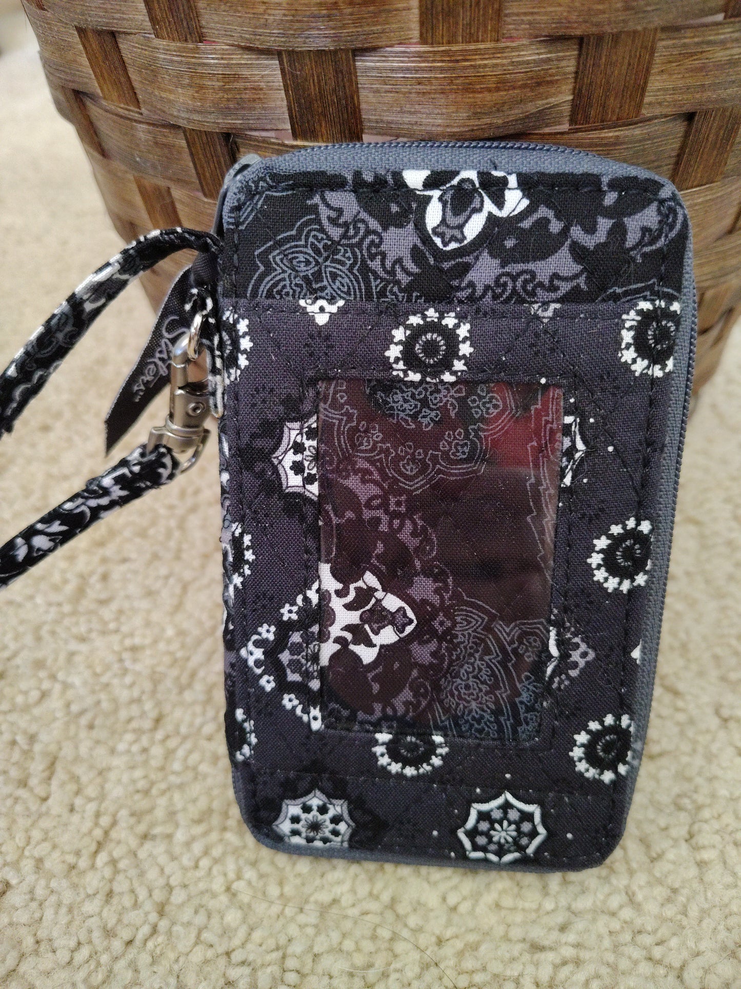 Sisters black zipper wallet