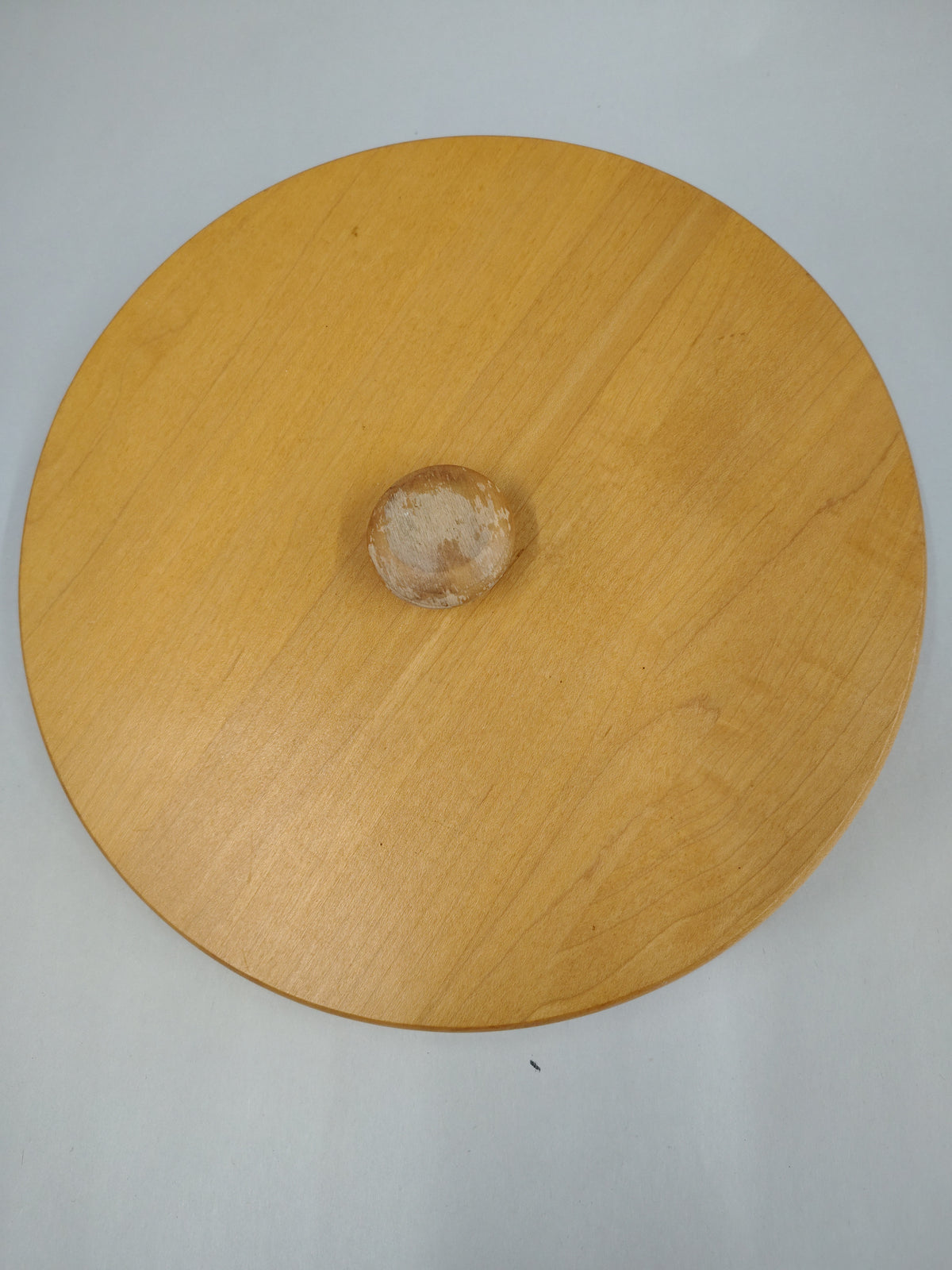 Longaberger 10" round lid with scuffed knob