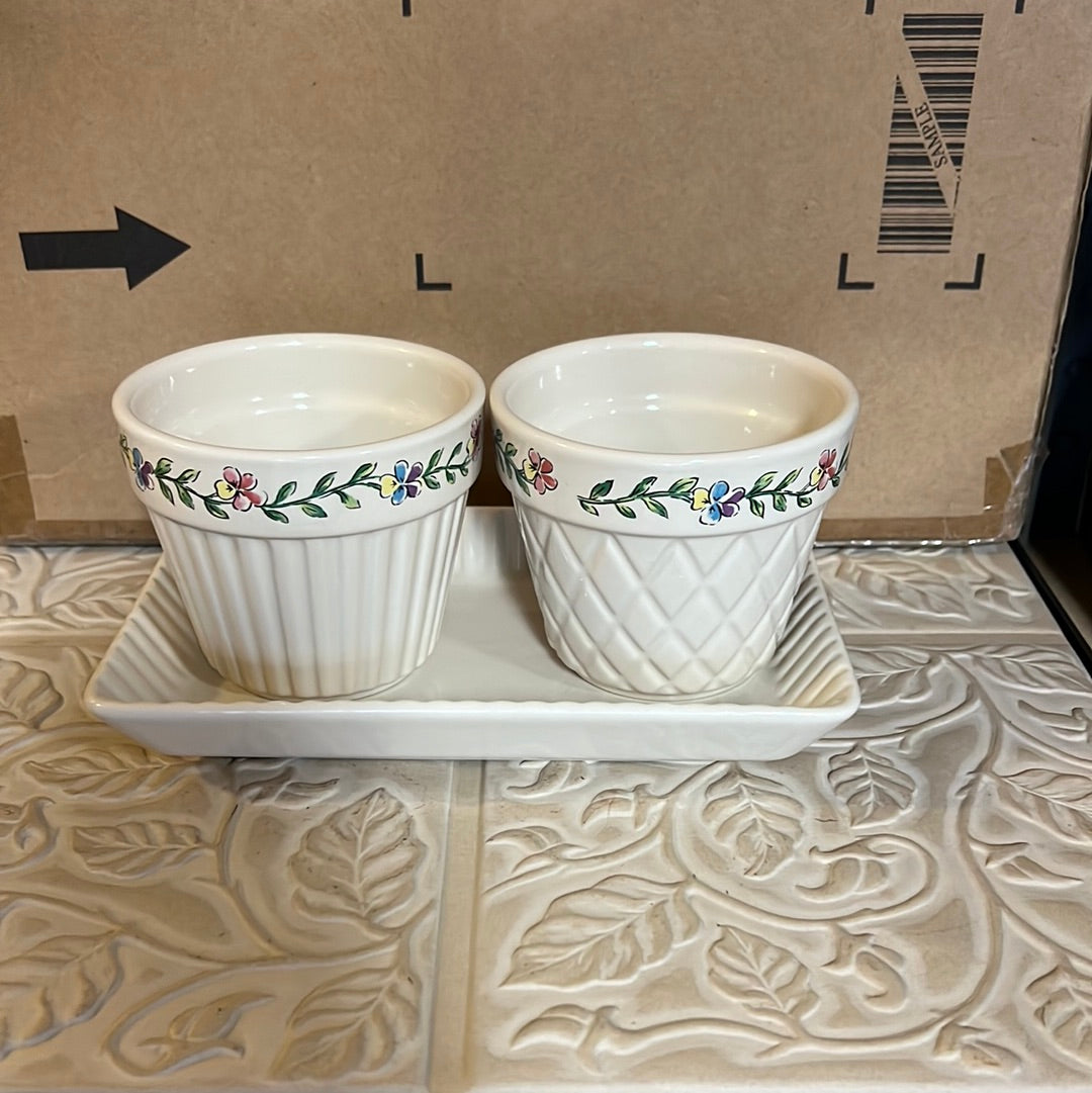 Longaberger early blossoms flower pot set